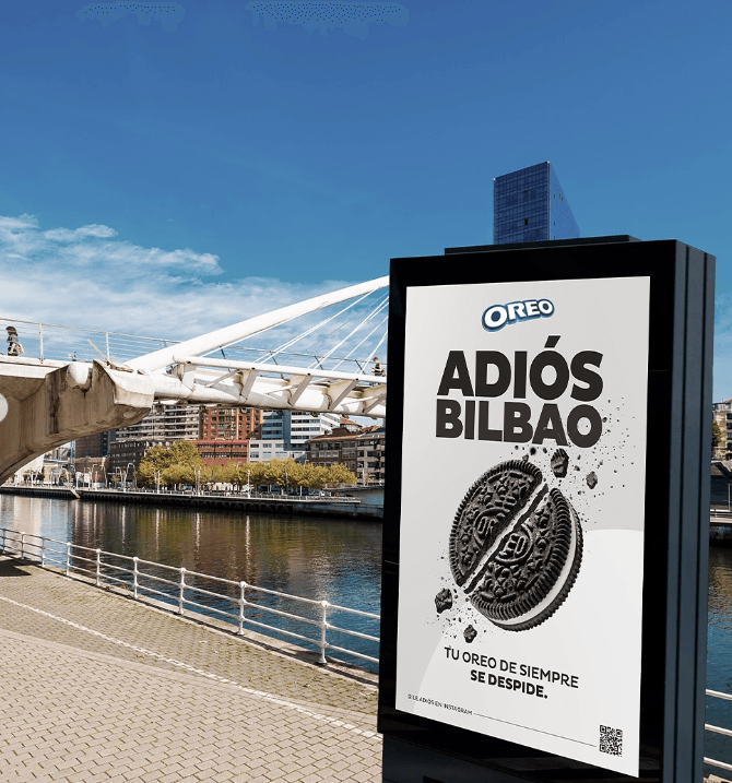 La impactante campaña de marketing de OREO en España 2024🍫 3 Marquesina de La Impactante Campaña de OREO en Bilbao
